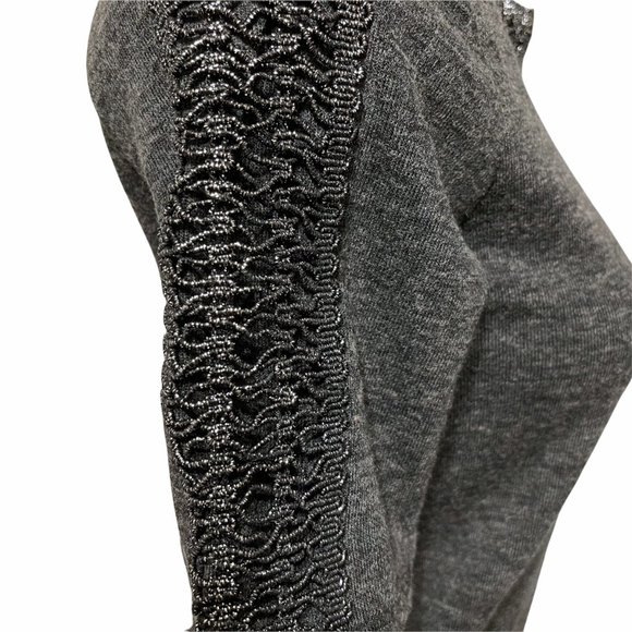 Banana Republic XS Grey Beaded Detail Short Sleeve Crewneck Top - Picture 3 of 7